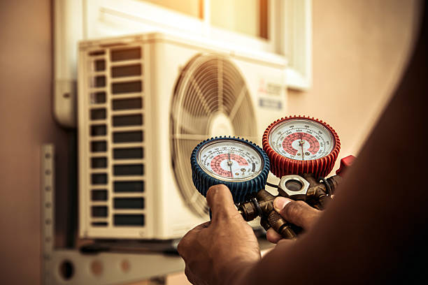 Professional Hvac technician working in Sun Valley, PA
